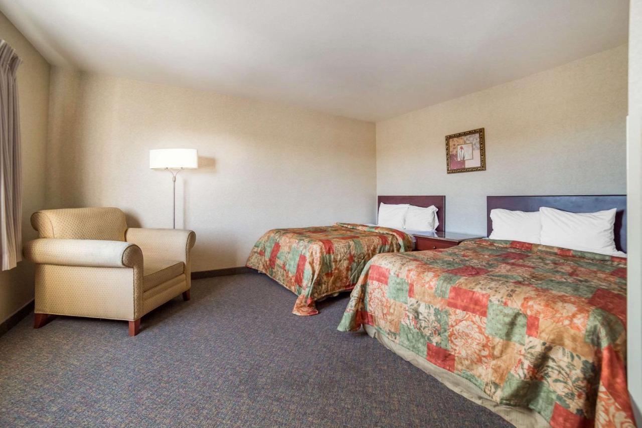 Rodeway Inn & Suites Нампа Екстер'єр фото
