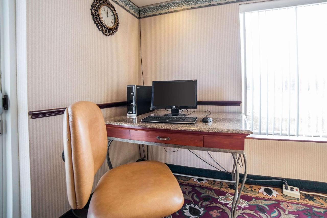 Rodeway Inn & Suites Нампа Екстер'єр фото