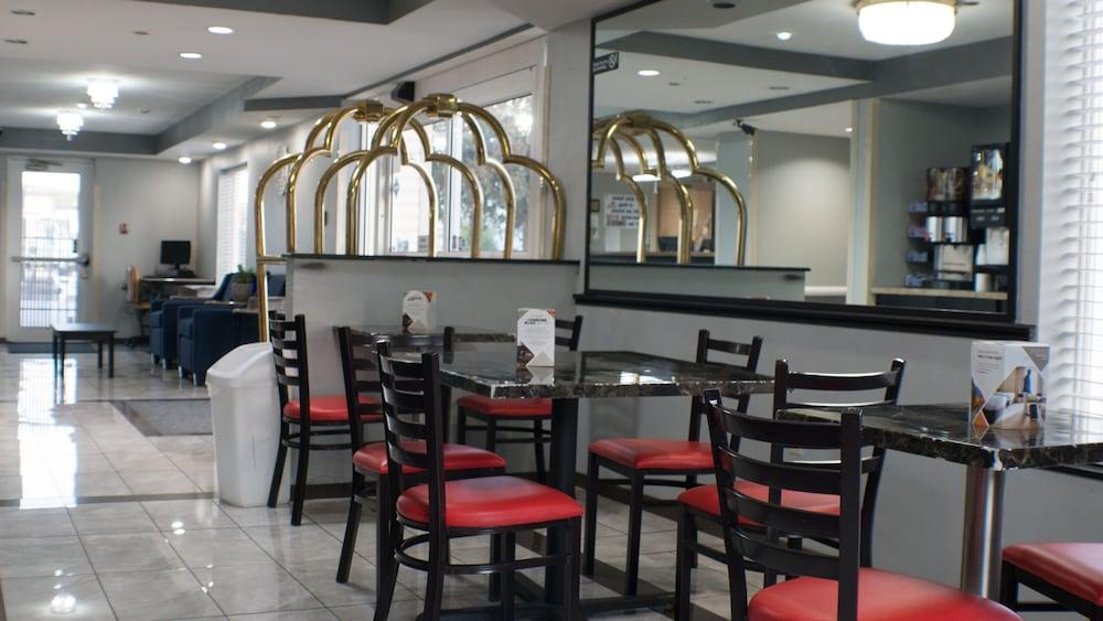 Rodeway Inn & Suites Нампа Екстер'єр фото